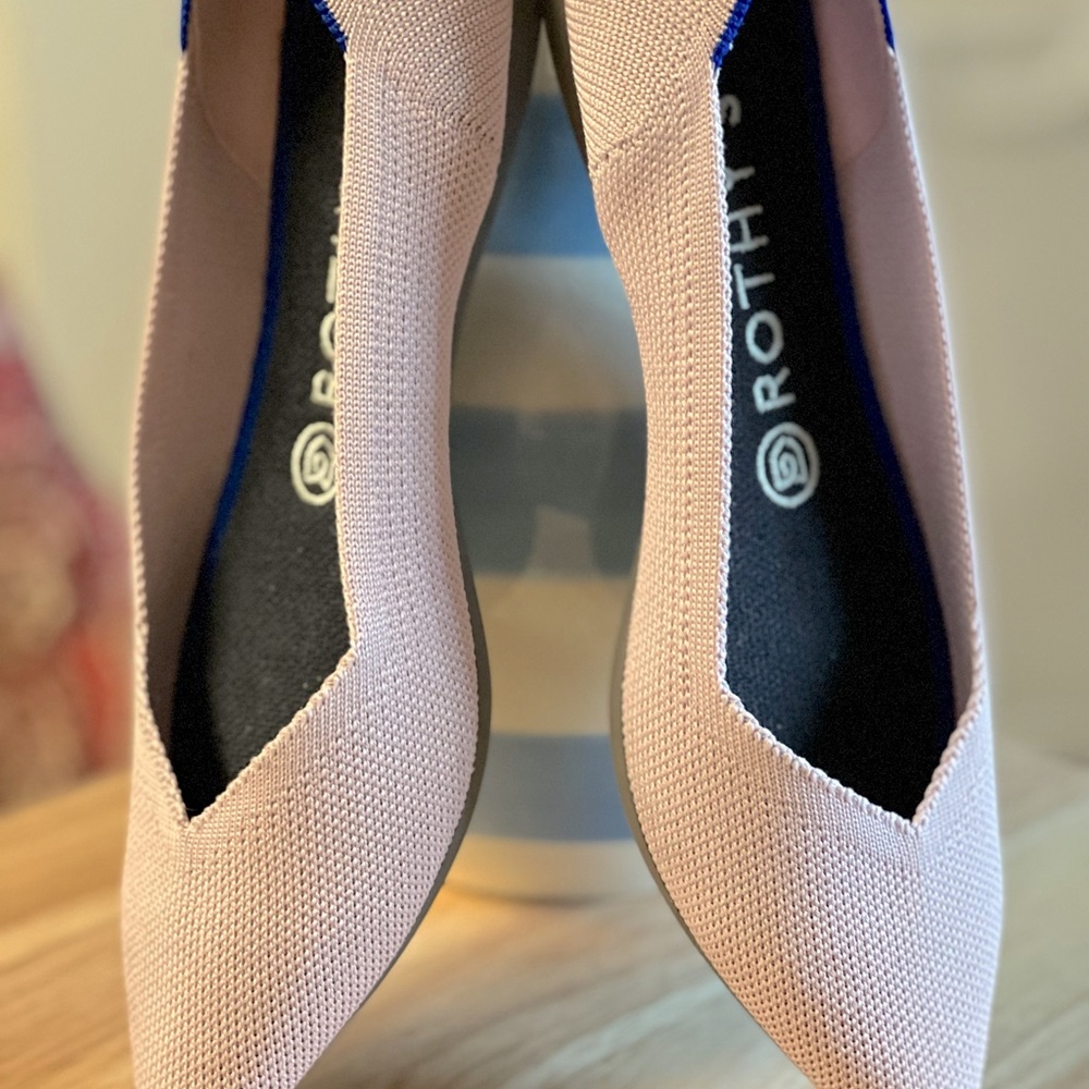 BEAUTIFUL PAIR of ROTHY’S!    BRAND NEW w/out Tags.   SIZE: 8